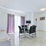 Apartment 13172c Nin