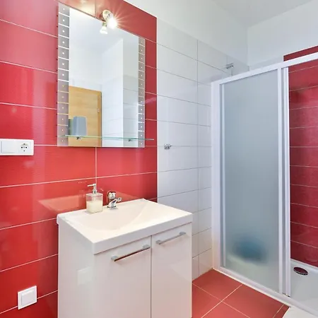 13172c Apartment