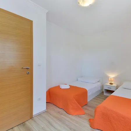 13172c Apartmán Nin
