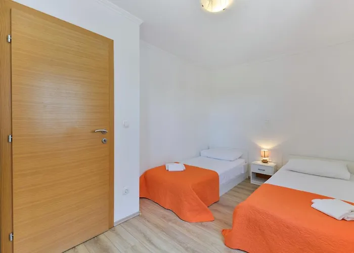 13172c Apartman Nin